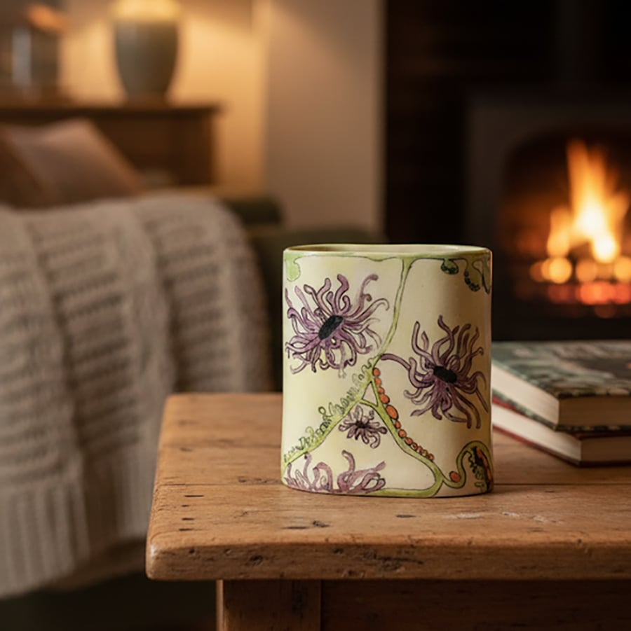 FlowerPower Oval vase or utensil holder