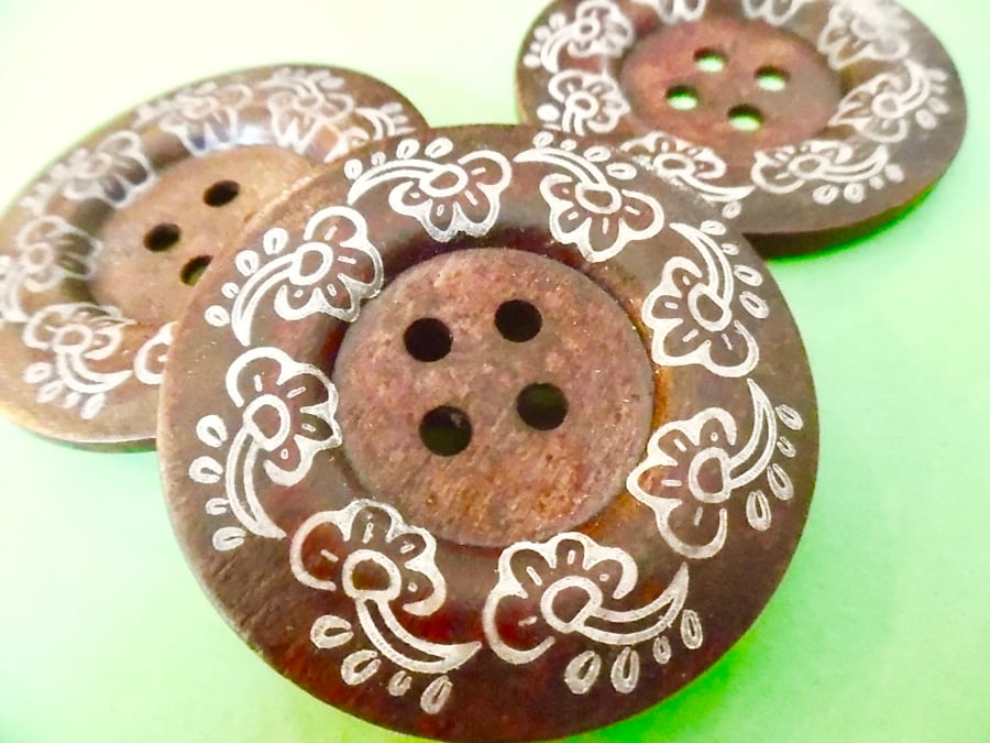 6cm Raised Edge  BROWN Patterned Large Wood  Buttons FLOWERS pattern