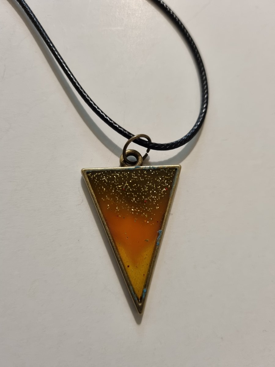 Pyramid Pendant Choker