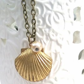 Brass Shell Locket.... 