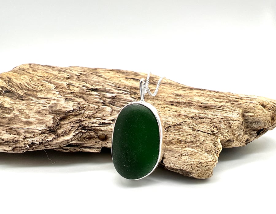 Emerald Green Sea Glass Necklace 