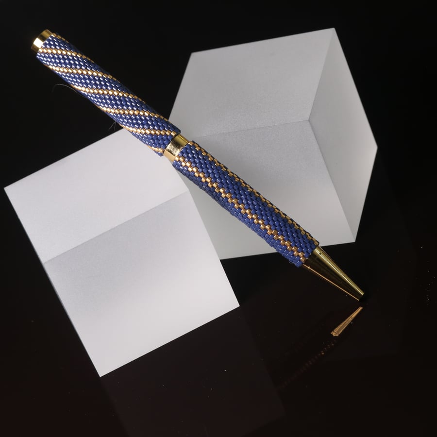 Beadwork Pen in Classic Dark Blue and Silver