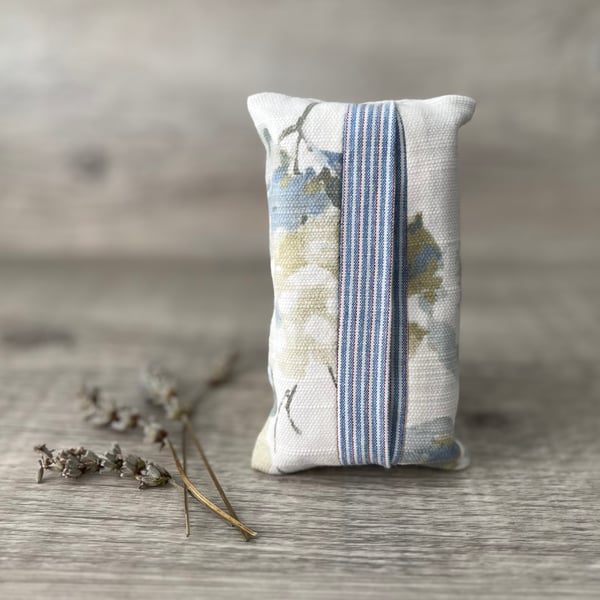 Blue Floral Tissue Holder 