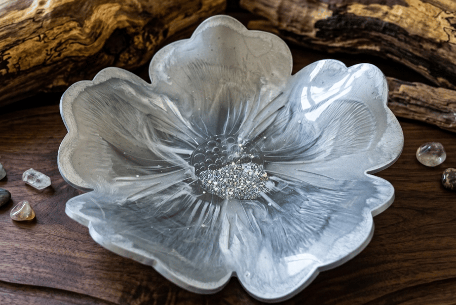 Handmade epoxy resin decorative flower shaped bowl. Silver and whitebowl.