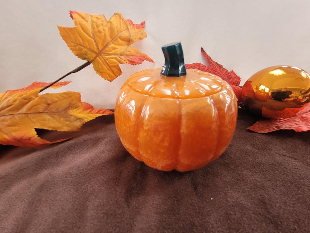 Resin Pumpkin Tealight Holder