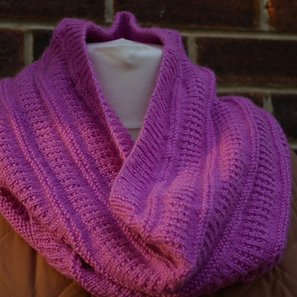 Knitting Pattern Cowl scarf