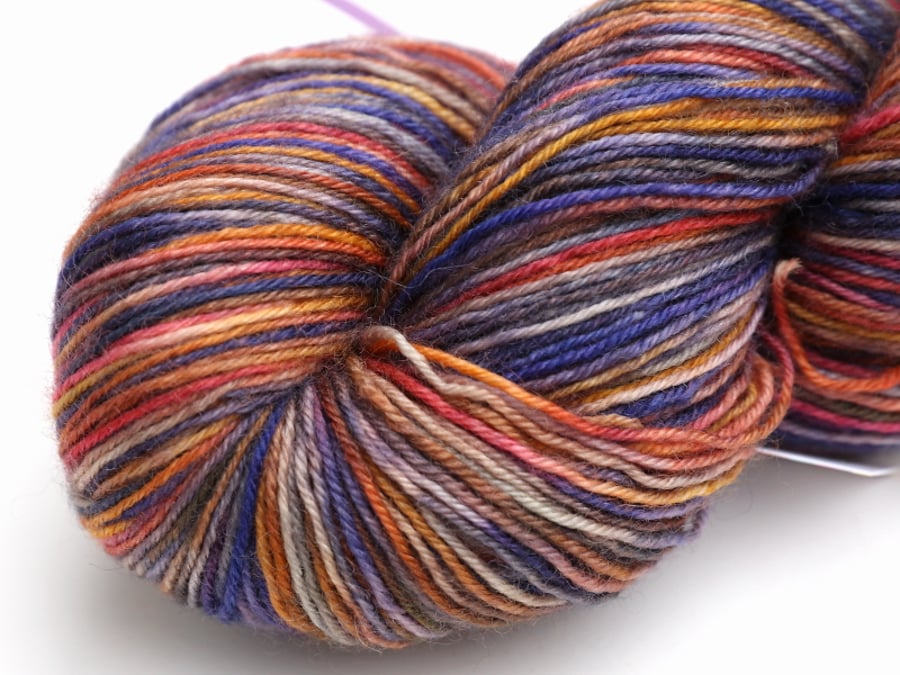 SALE: Showers at Sunrise - Superwash bluefaced leicester 4 ply yarn