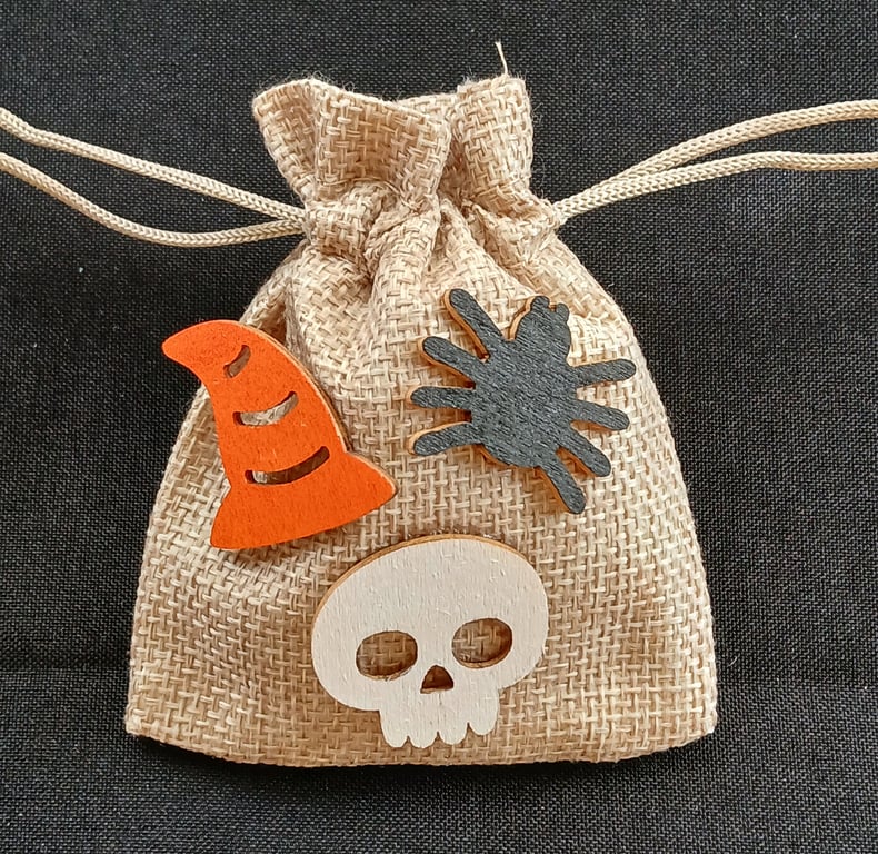 Handmade Halloween bracelet and keyring 