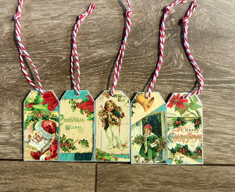 5 Wooden Vintage Style Christmas Gift Tags