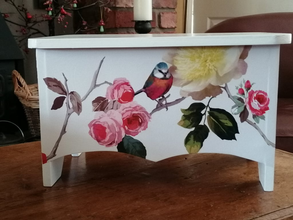 Wooden Stool Step Farrow and Ball Paint Vintage Bird Design Bedroom Bathroom Kit