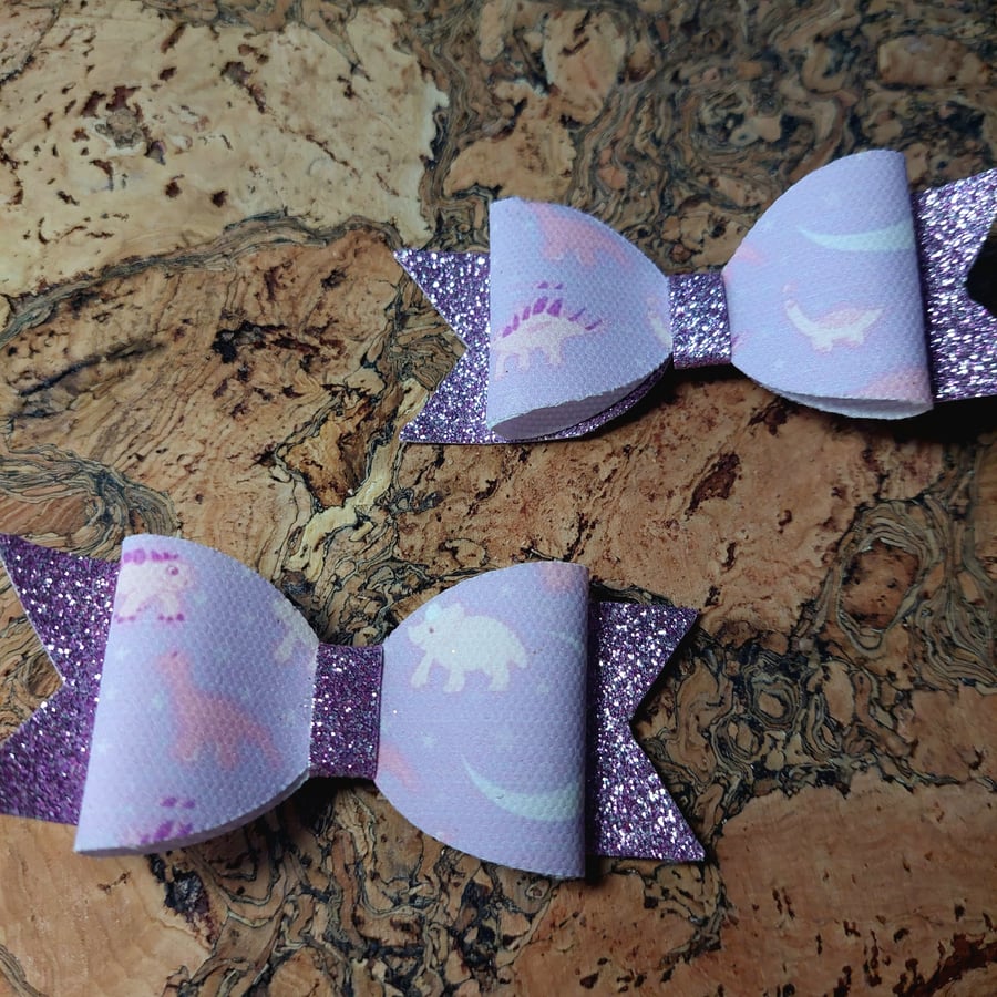 purple dinosaur hair bow 