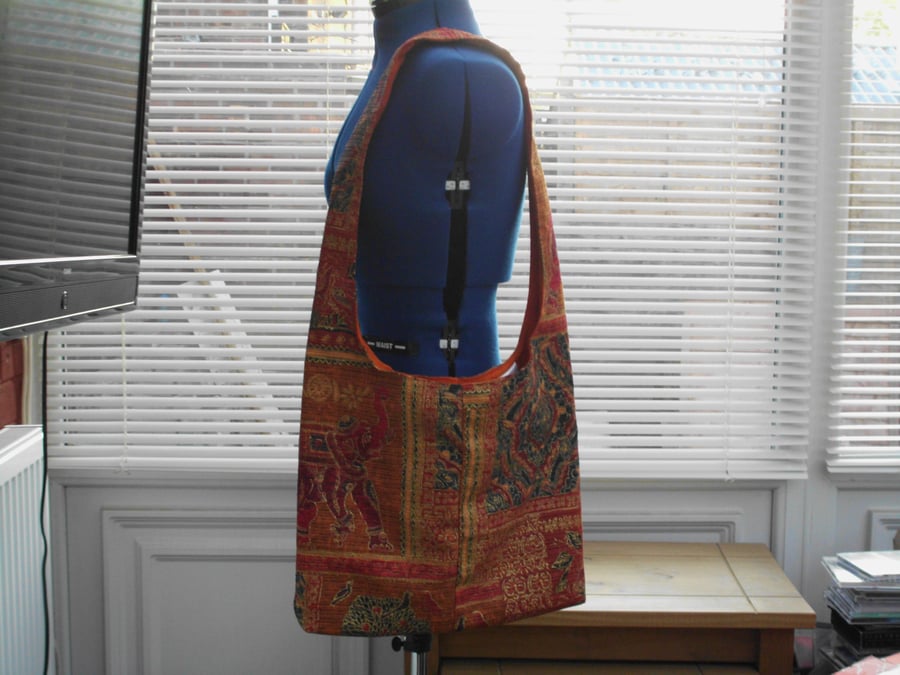 Summer shoulder or over the body bag