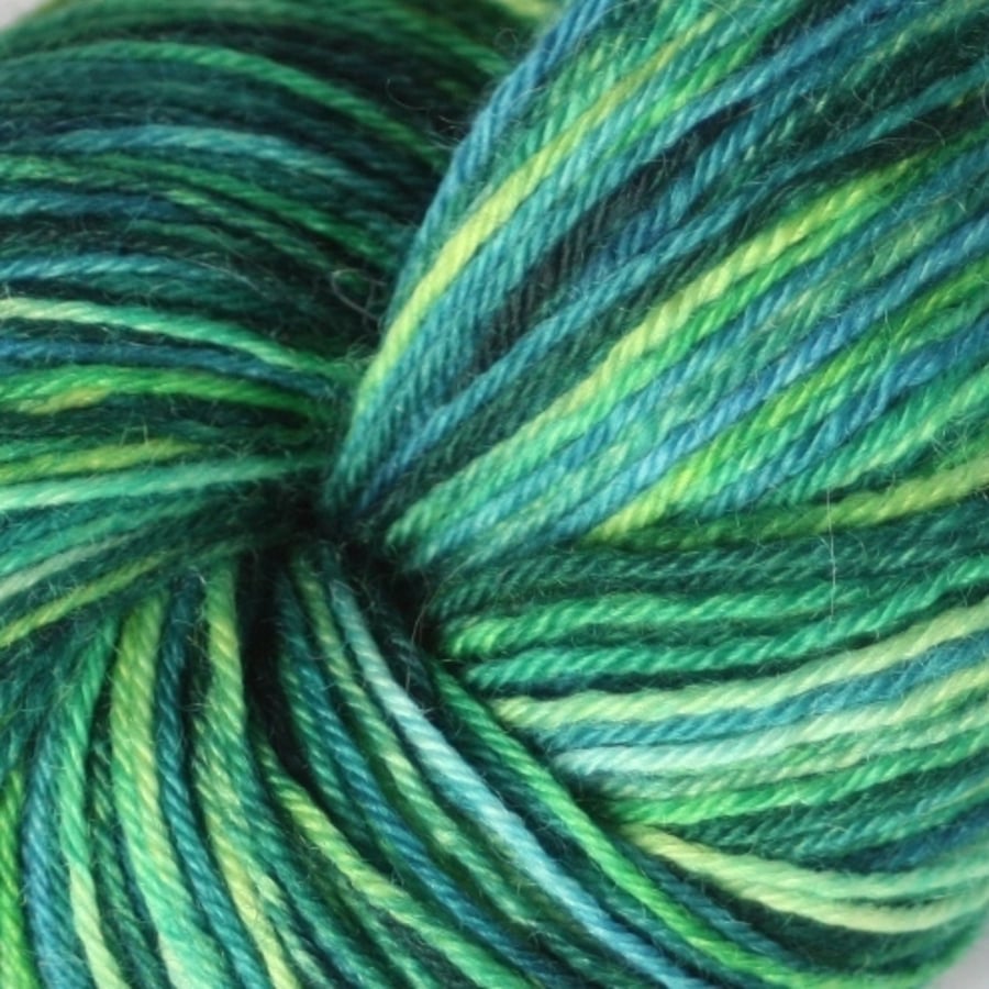 Glowworm II - Superwash Bluefaced Leicester sock yarn