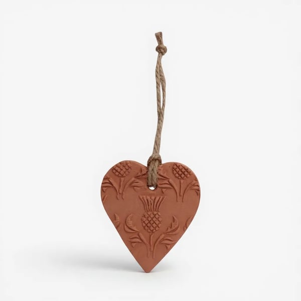 Scottish Thistle Heart Terracotta Hanging Aromatherapy Diffuser