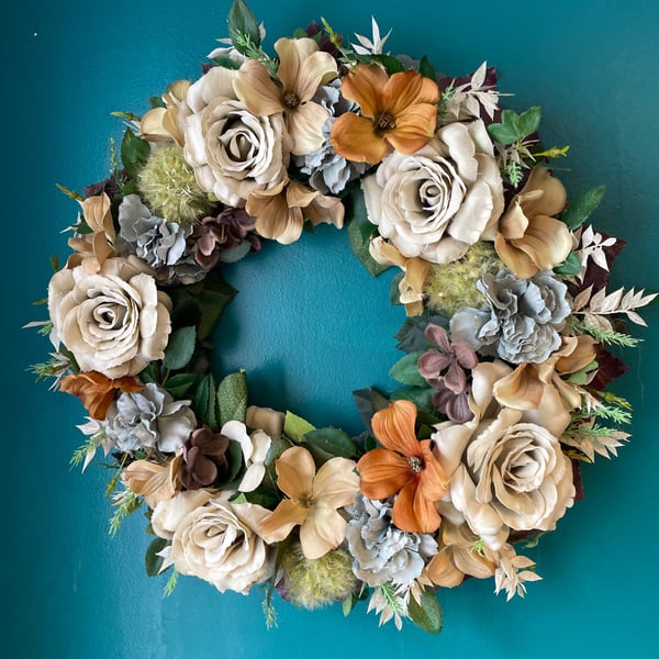 Autumn Floral Door Wreath, Vintage Neutral Faux Flower Door Hanger, 40 cm