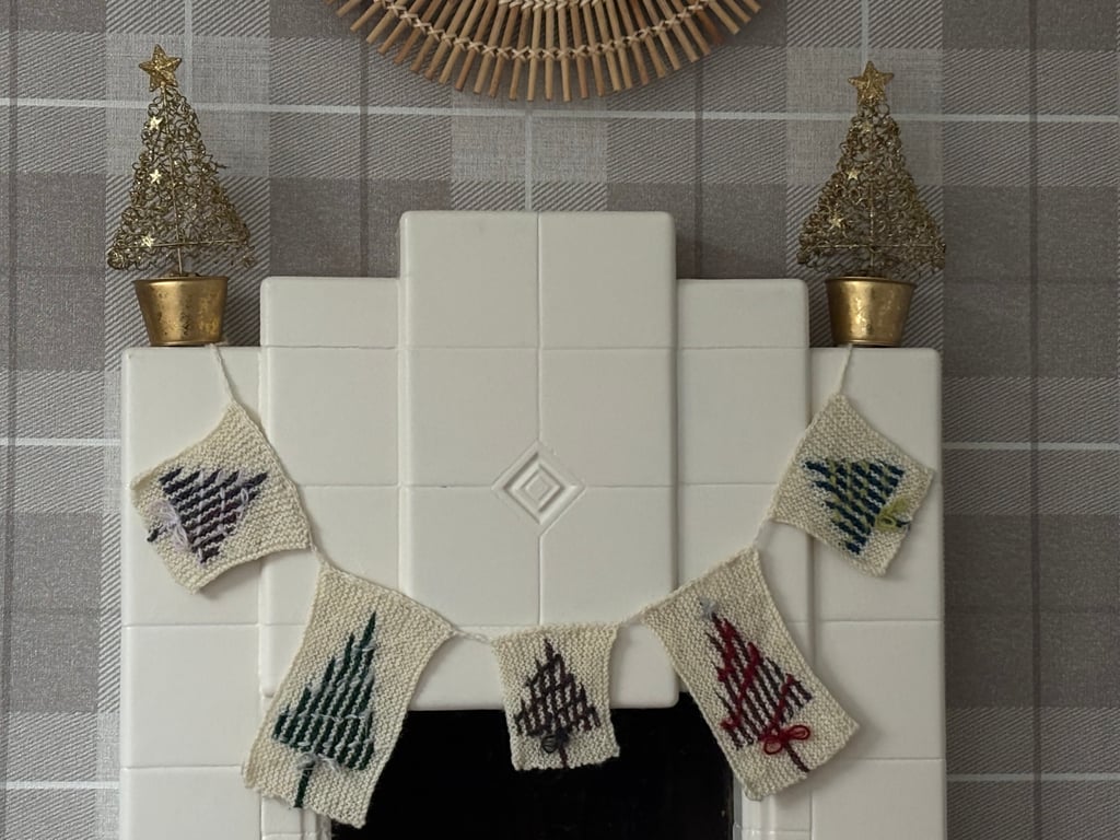 Christmas Tree Bunting - hand knitted 5 piece garland decoration
