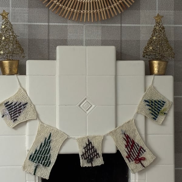 Christmas Tree Bunting - hand knitted 5 piece garland decoration