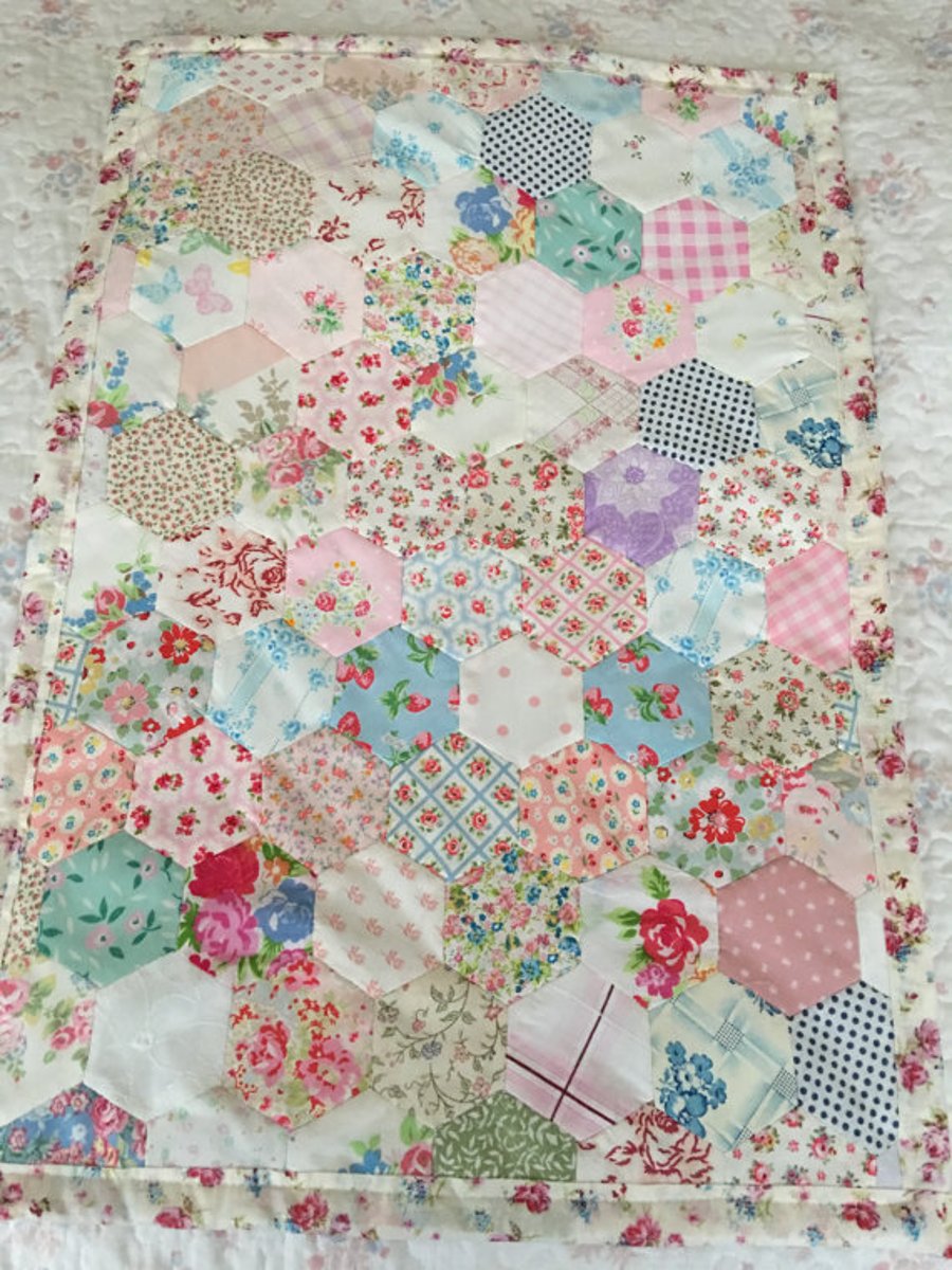 Hexagon patchwork baby, lap quilt, throw,play mat