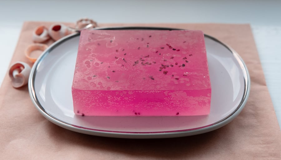 Red Berry Exfoliant Bar