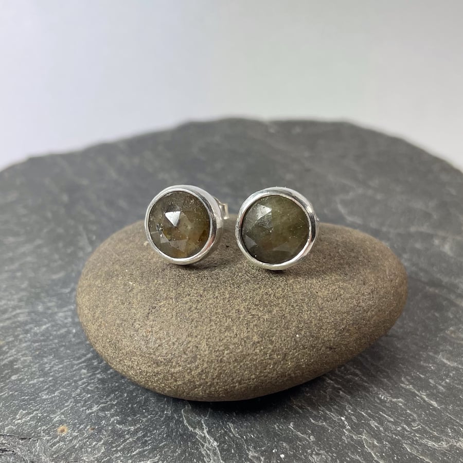 Silver and sapphire round stud earrings 