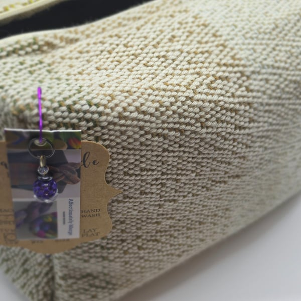 Handwoven box bag 