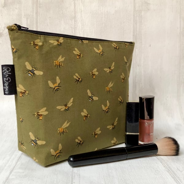 Makeup bags khaki bees