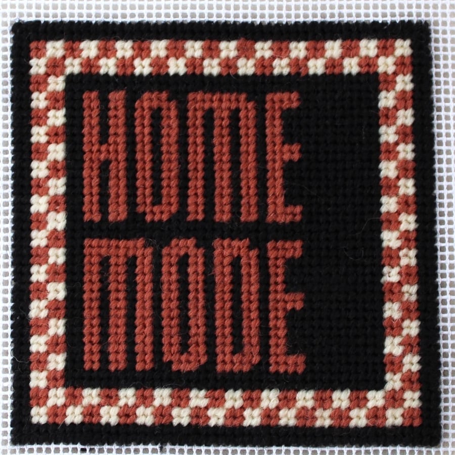 HOME MODE Modern Needlepoint Chart PDF - Retro Checkered Tapestry Pattern