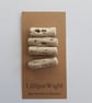Set of four driftwood toggle buttons with single hole - Image 2