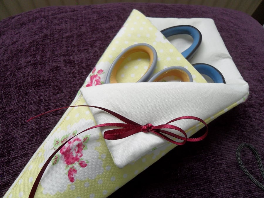 Pink Rose Handmade Scissors Holder