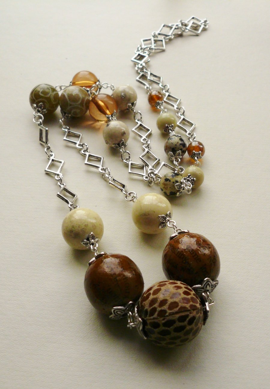 Caramel and Cream And Neutral Long Link Beaded Necklace   KCJ716