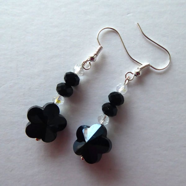  Crystal Glass Flower Earrings Black