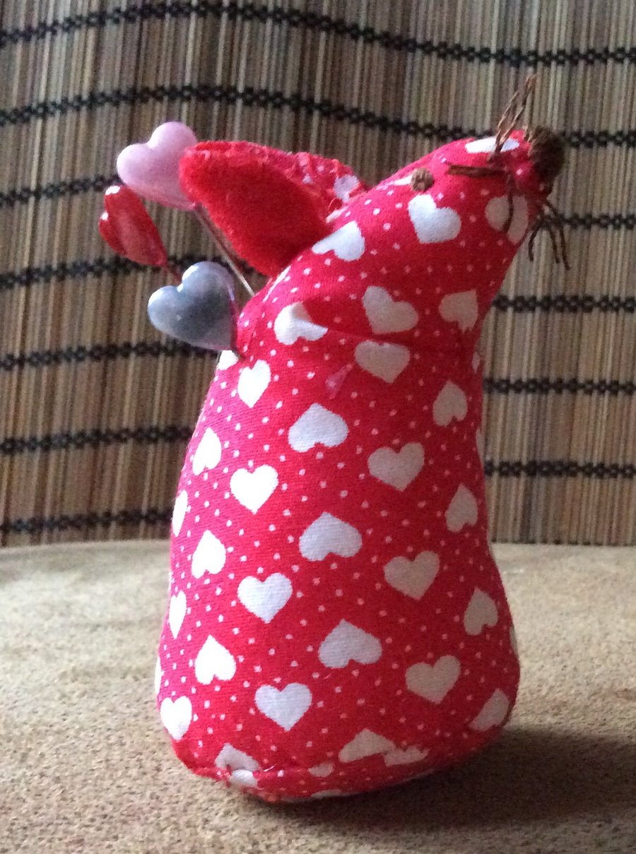 Red Heart Mouse Pin Cushion