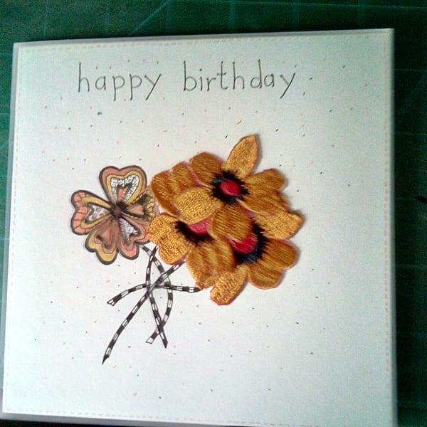 Gold daisy birthday card 