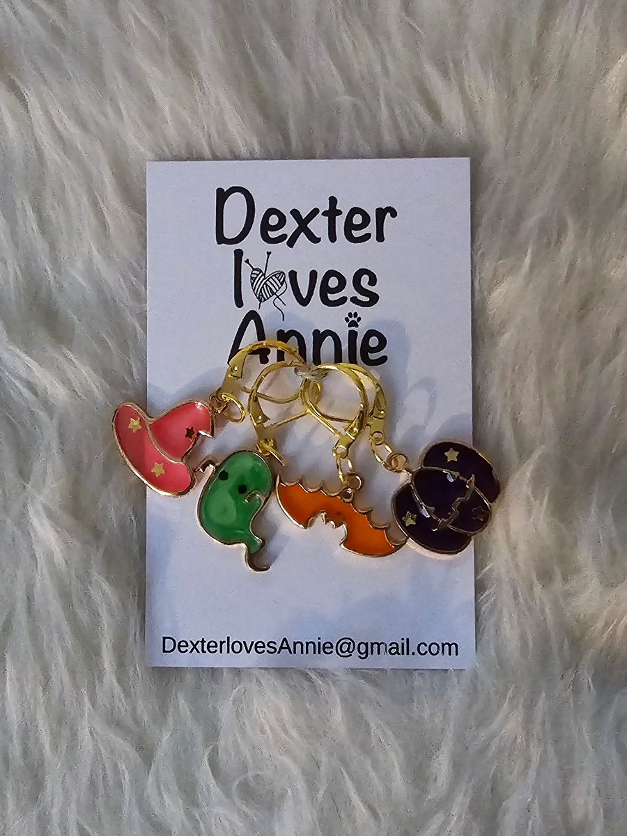 Spooky Halloween themed stitchmarkers