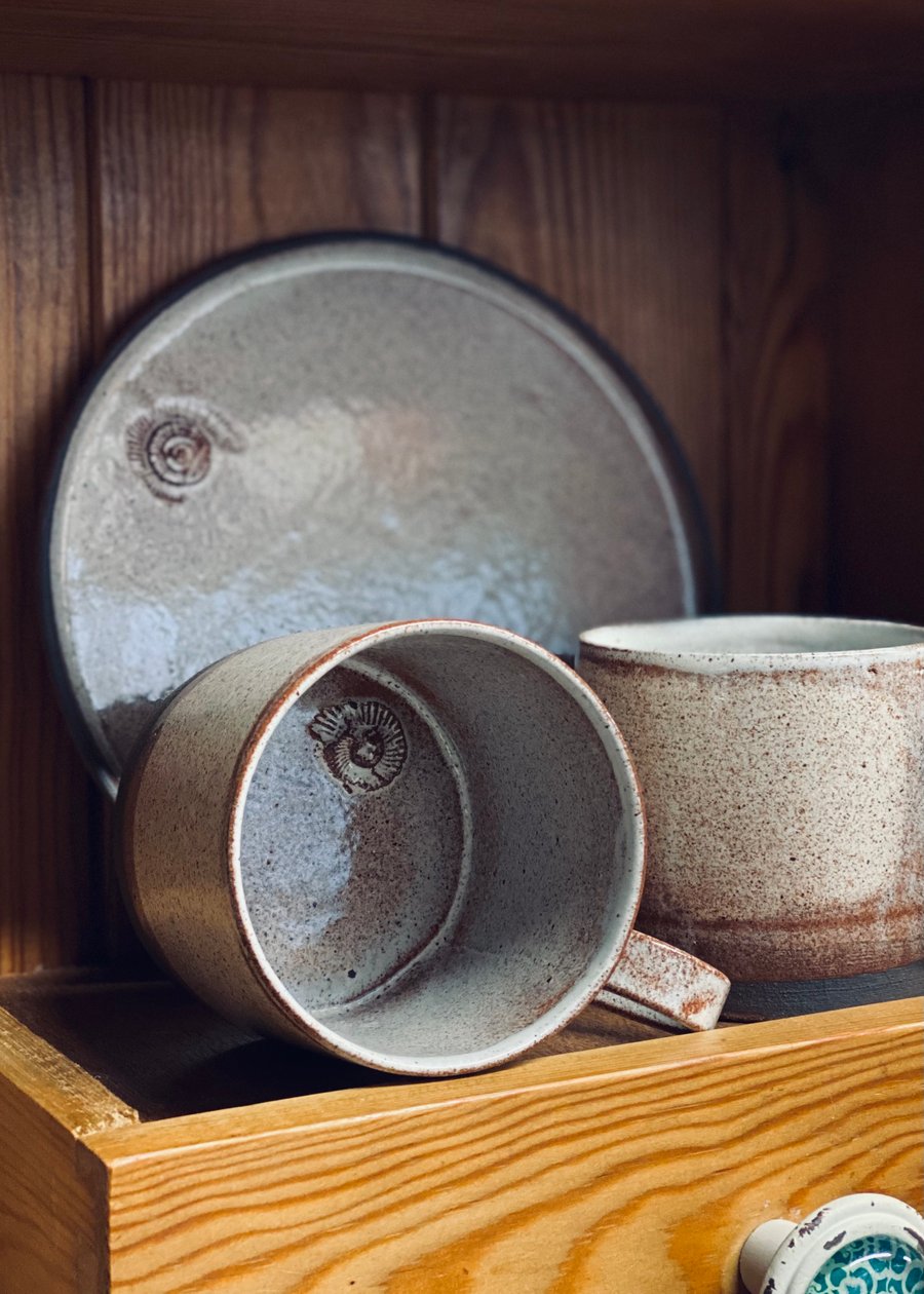Fossilware mug and plate perfect for tea, coffee and cake.
