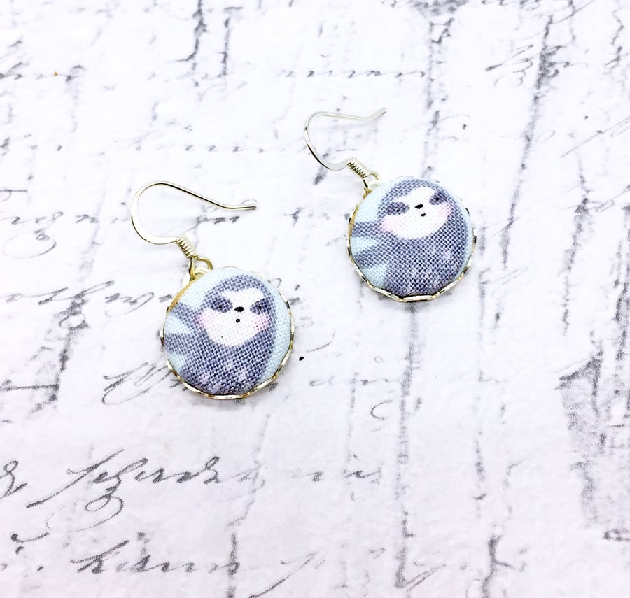 Sloth fabric button scalloped edge dangle earring silver plated - Seconds Sunday