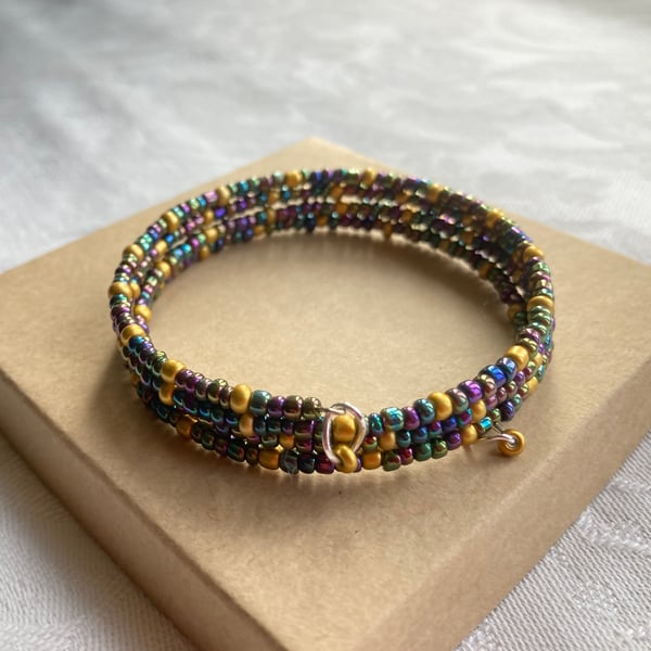 Peacock & Gold memory wire bracelet 
