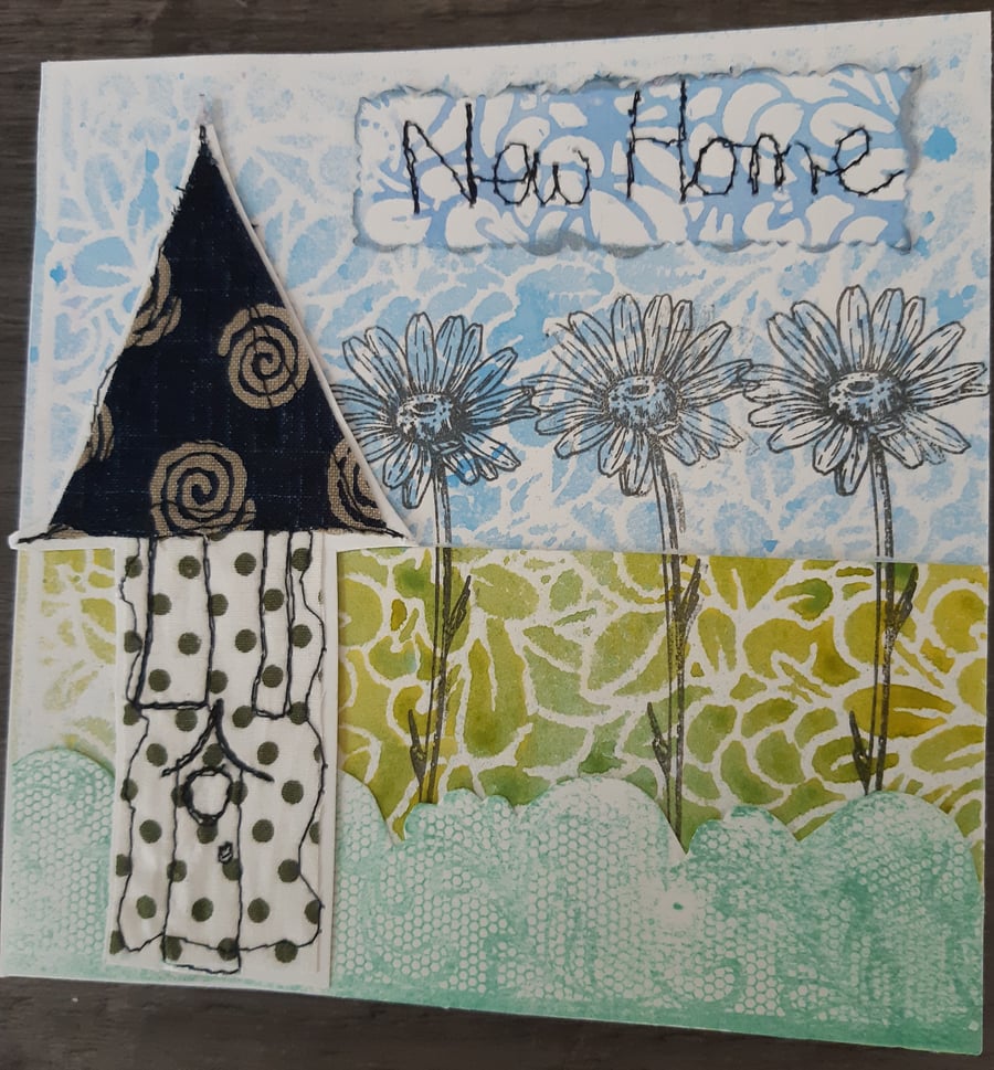 New Home card with daisies.
