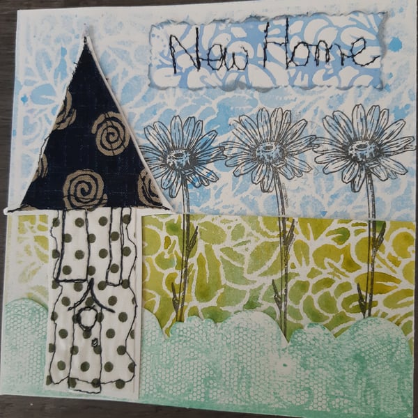 New Home card with daisies.