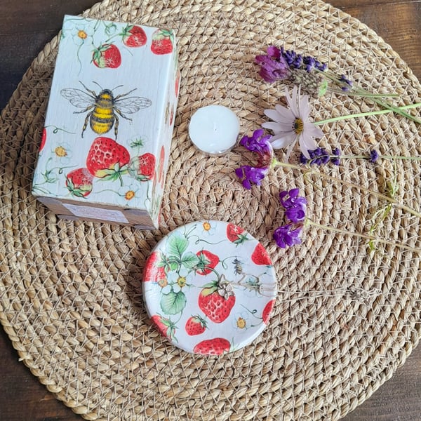 Wooden Tealight Holder & Matching Trinket Dish - Folksy