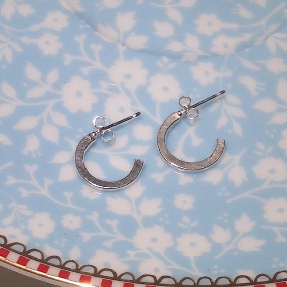 Sterling Silver Open Hoop Earrings (ERSSSTHP4) - UK Free Post