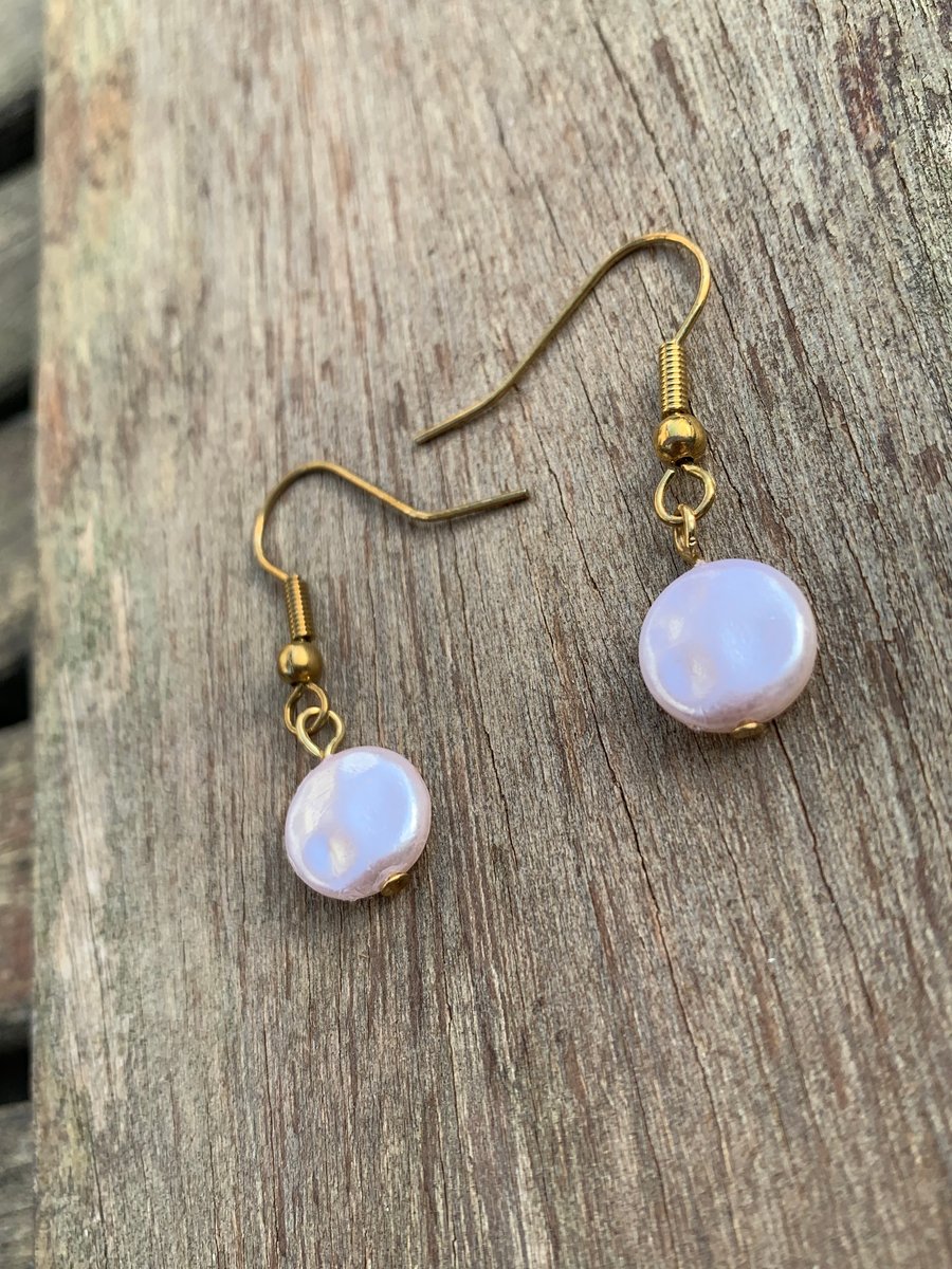 Cream pearl dangle earrings
