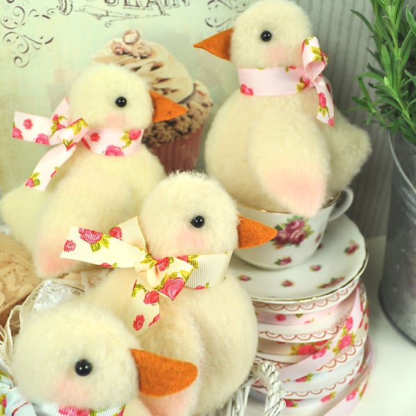 Shabby Chicks Felt Pattern - Easter Decorations