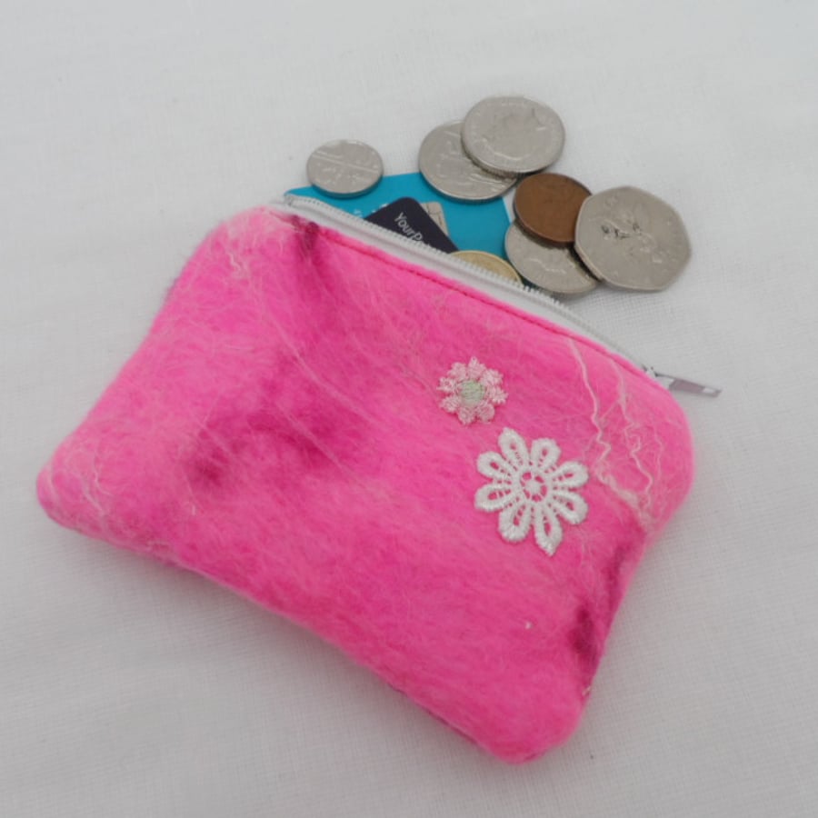 Coin Purse pink felted with daisy decoration - REDUCED