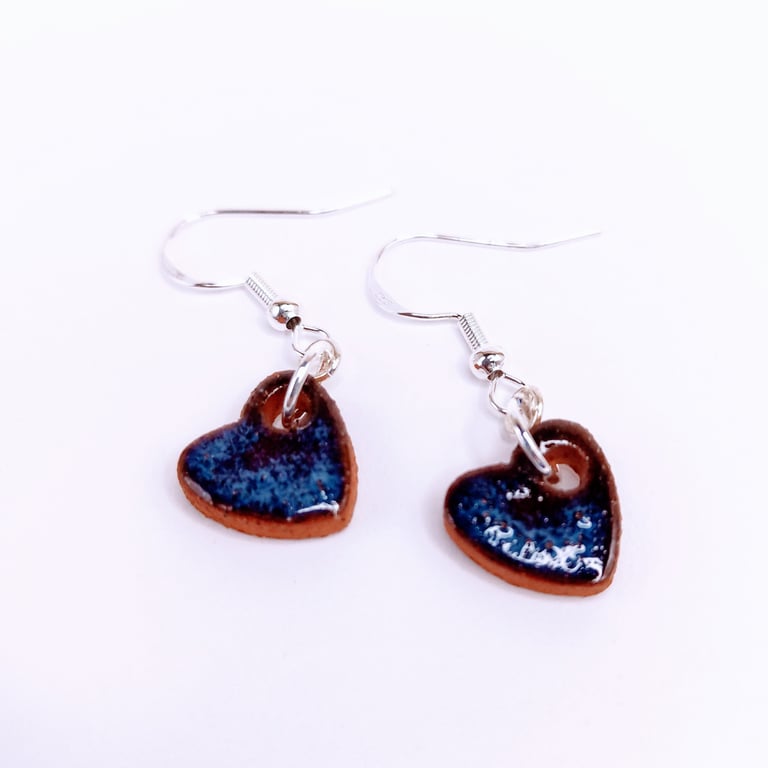 Heart pendant earrings dark blue