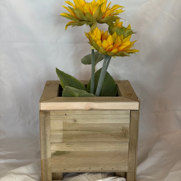 Small 1 Pot Planter - Indoor or Outdoor