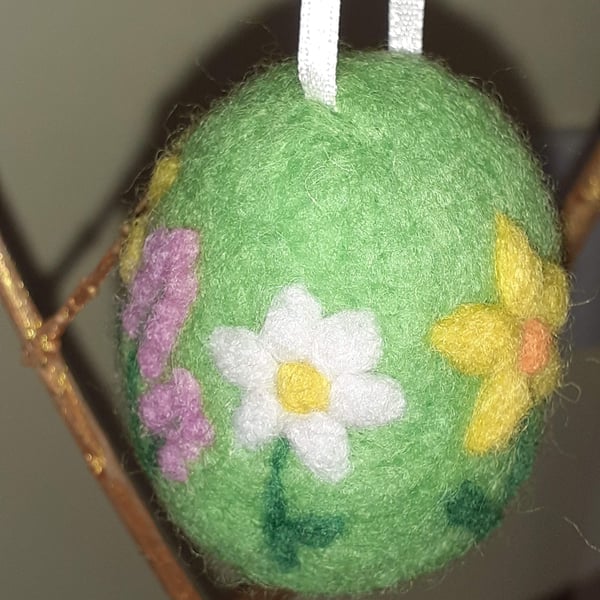 Needle Felted Easter Egg