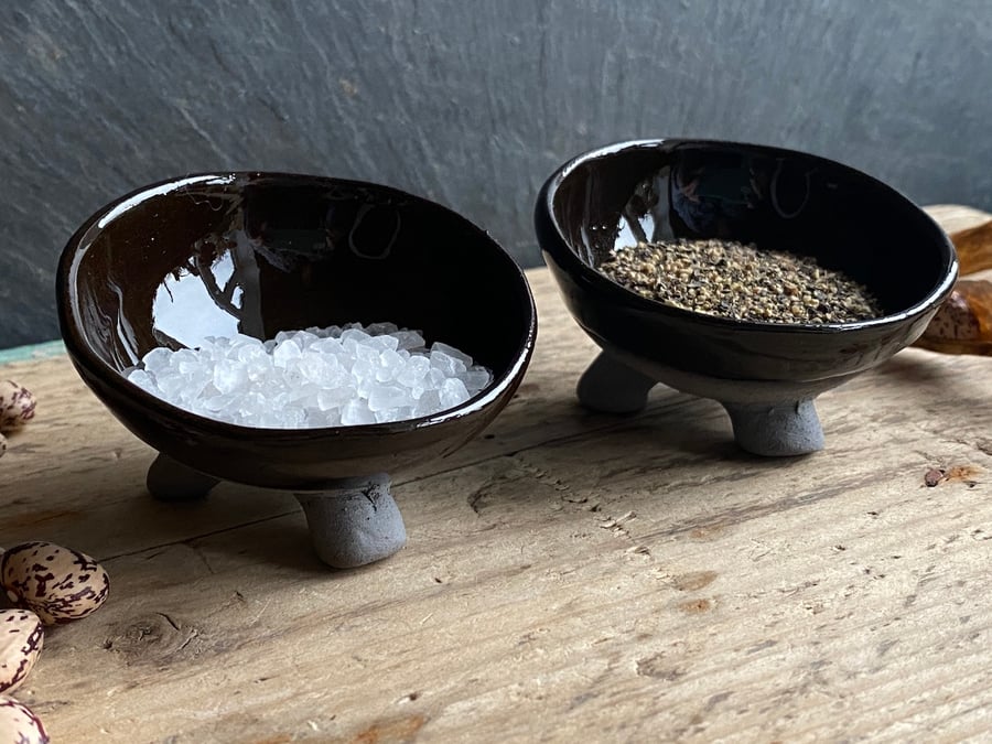Sale Seasoning Bowls Handmade ceramic Salt and Pepper