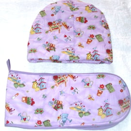 In the Garden tea cosy and oven glove set