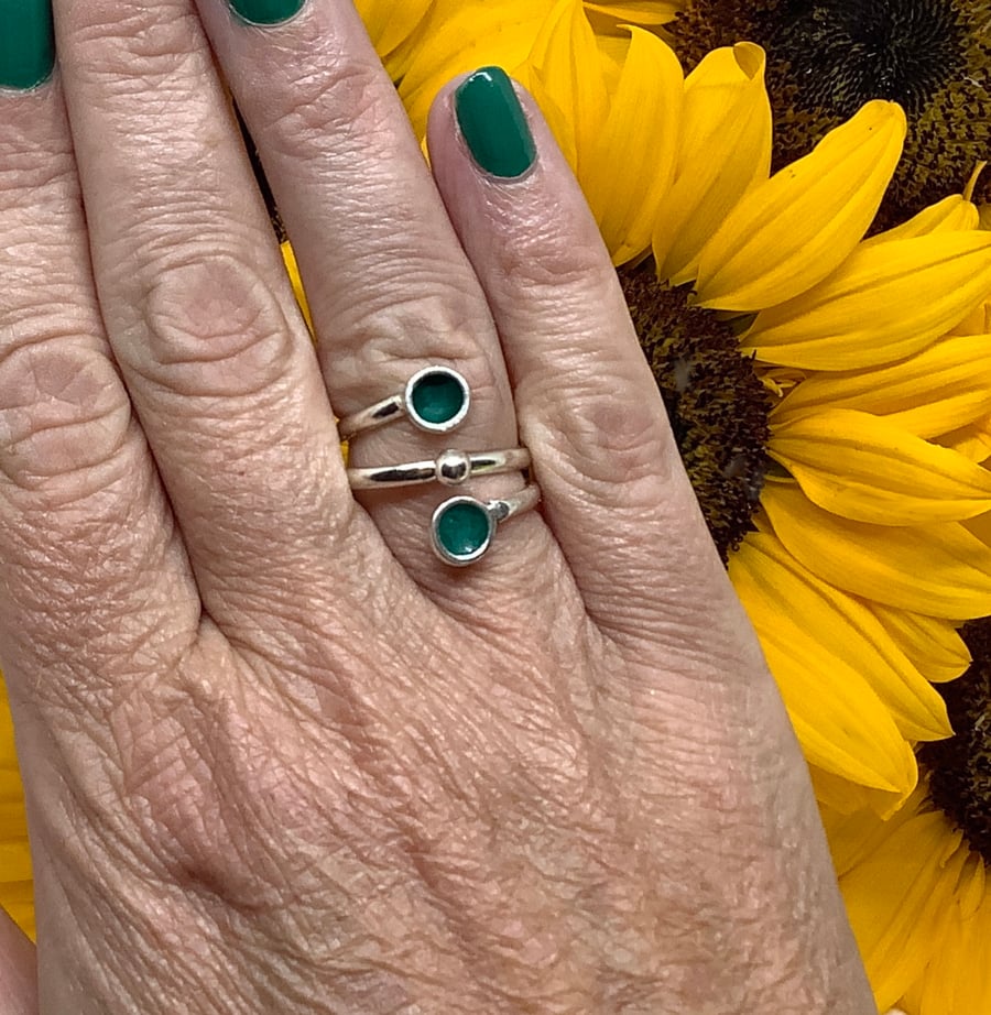 Sterling silver and dark emerald green enamel adjustable  ring 
